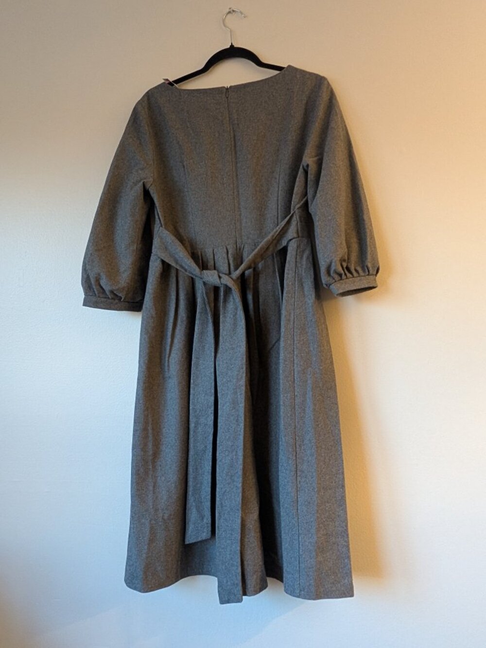 Dress - Picture 3 of 5